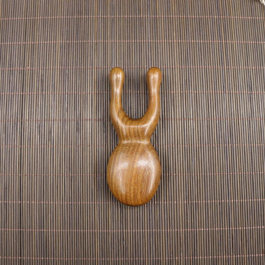 Golden Sandalwood Scalp Massager with Five Teeth